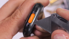 Can Black Titanium hold out against a razor blade? (Image source: JerryRigEverything) 