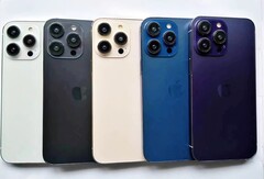 The iPhone 14 Pro and iPhone 14 Pro Max could come in two brand-new colors in addition to the regular silver, grey and gold hues (Image: Yogesh Brar)