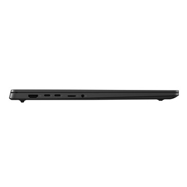 Asus Vivobook S 16 - ports on the left edge