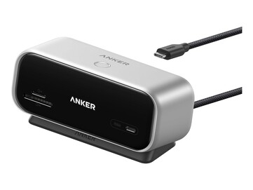 Anker Desktop USB-C Hub in starlight silver