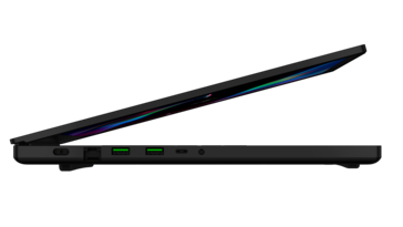 Razer Blade Pro 17 - Left. (Image Source: Razer)