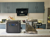 The BigBlue Cellpowa 2500 power source can charge from 0 to 80% in 90 minutes. (Image source: BigBlue)