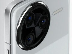 The Poco F8 Ultra could feature a periscope telephoto camera. Pictured: rear of the Redmi K80 Pro. (Image source: Xiaomi)