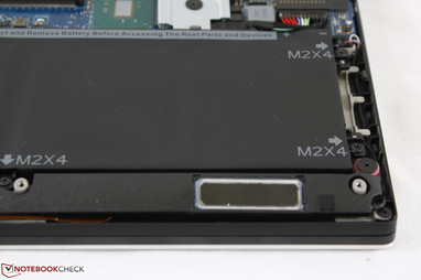 Stereo speakers on the bottom edge of the notebook Stereo speakers on the bottom edge of the notebook
