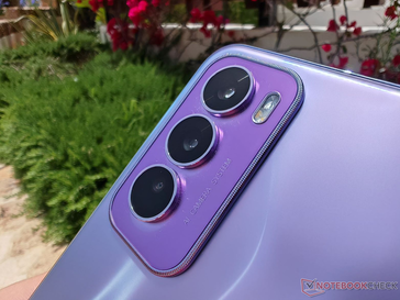 Oppo Reno12 Pro hands-on image (via Notebookcheck)