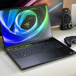 Extremely fast, but comparatively quiet gamer - Razer Blade 18 2025 RTX 5090 laptop review