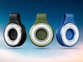 SparkO can be attached to a smartphone, jacket or tent.