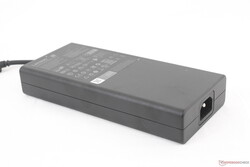 Large 400 W AC adapter