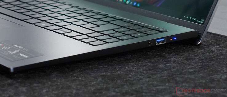 3.5 mm Headset; USB-A 3.1