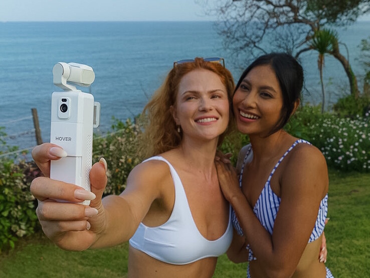 The Hoverair Versa is a 3-axis gimbal with a 1/1.3