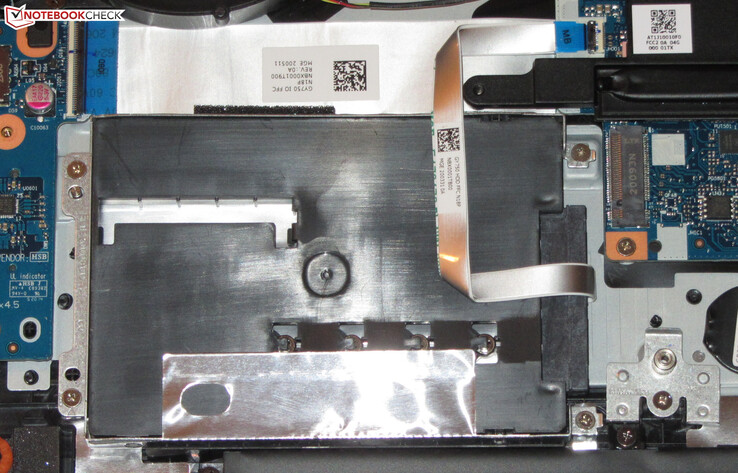 The laptop offers space for a 2.5-inch storage medium (the image shows a place holder).