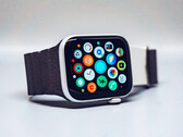 The Apple Watch will receive a new power-saving mode with watchOS 9, among other features. (Image source: Simon Daoudi)