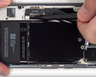 Pixel 8 Pro teardown. (Source: PBK Reviews)