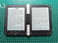 The DIY dual-screen e-reader (Image source: spacerower's thread on Reddit)