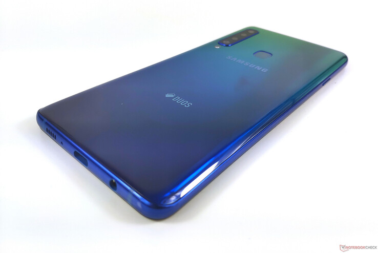 Samsung Galaxy A9 (2018) shimmers in lovely colors - CNET