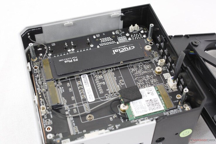 The GMKtec Evo-X1 mini PC features replaceable storage and WLAN modules. (Image source: Allen Ngo)