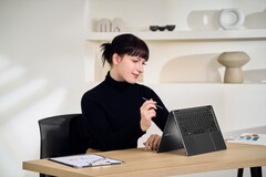 The MSI Prestige 16 Flip AI+ offers Core Ultra X9 and Core Ultra 7 Panther Lake-H options. (Image Source: MSI)