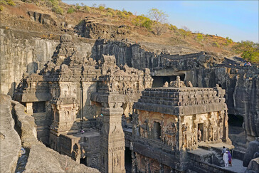The rock-hewn cave monasteries of Ellora are a close match for "Nanite" architecture (Image source: Ancient.eu)