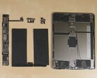 A look at the guts of the new iPad Pro. (Image source: iFixit)
