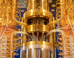 Quantum computers are still big and noisy, reminding of the monolithic systems from the 1940s. (Source: CNet)