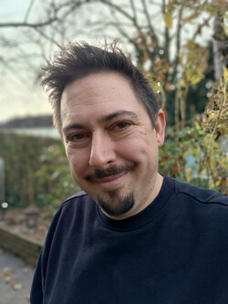 Selfie on the Vivo X300 Pro (Portrait mode)