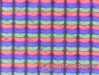 Subpixel array is on the grainy side and not as crisp as we would like