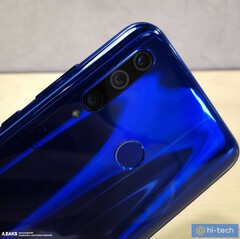 One of the leaked &#039;Honor 10i&#039; images. (Source: SlashLeaks) 