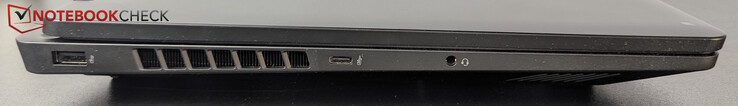 Left: USB-A (5 Gbitps), USB-C (10 Gbitps), Headset jack