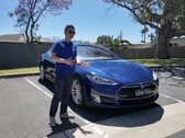 Tom's 2015 Tesla Model S 70D has clocked over 121,000 km or 75,000 miles. (Image source: Ludicrous Feed via YouTube)