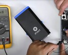 Dem iFixit-Teardown-Experten zufolge ist das iPhone 16 Basismodell (und das iPhone 16 Plus) dank "Ionic Liquid Battery Adhesive" das coolste der neuen iPhone-Modelle. (Bildquelle: iFixit)