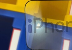 The Apple iPhone 14 Pro and iPhone 14 Pro Max are expected to come with &quot;i&quot;-shaped cutouts on the display. (Image source: @UniverseIce - edited)
