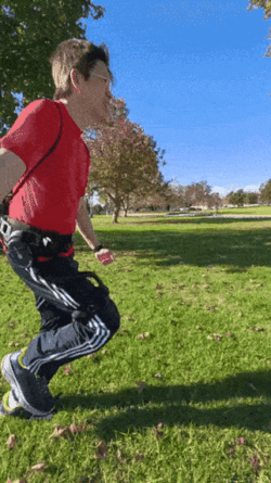 Japanese Nanba running style increases the X1 assistance. (Image source: Notebookcheck)