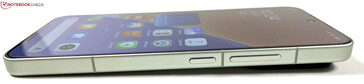 Right: power button, volume rocker