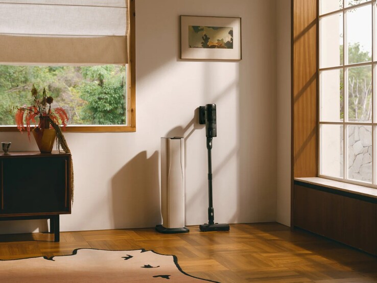 The Roborock H60 Hub Ultra and Hub Pro feature a 3L auto-empty dock. (Image source: Roborock)