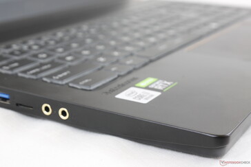 Base twists and creaks noticeably more than competitors like the Alienware m17 or Razer Blade Pro