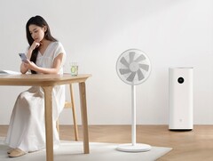 A power bank can power the Xiaomi Mijia Smart Floor Fan 1X. (Image source: Xiaomi)