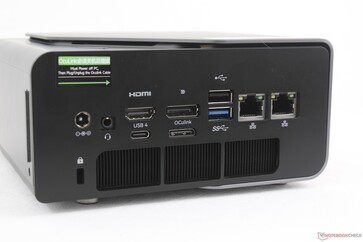 Rear I/O. (Image source: Allen Ngo of Notebookcheck)