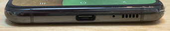 Bottom: USB Type-C, microphone, speaker