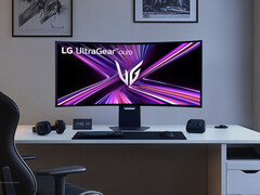 The UltraGear OLED 45GX950A sports an 800R curvature. (Image source: LG)