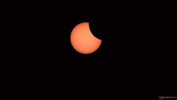 Partial solar eclipse in astro mode with astro filter (Image source: Marc Zander / Notebookcheck)