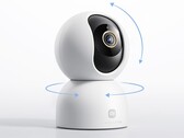 A dual-motor gimbal turns the lens through 360° horizontally and 109° vertically.