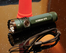 Acebeams E75 with accessories. (Photo: Andreas Sebayang/Notebookcheck.com)