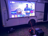 Anker's Nebula X1 projector can also be used outdoors (Image source: Marcus Schwarten / Notebookcheck)