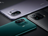 The Xiaomi Mi 11 Pro. (Source: YouTube)