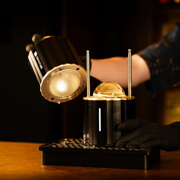 Produces perfect ice cube - or rather sphere: Ori Glacier Press