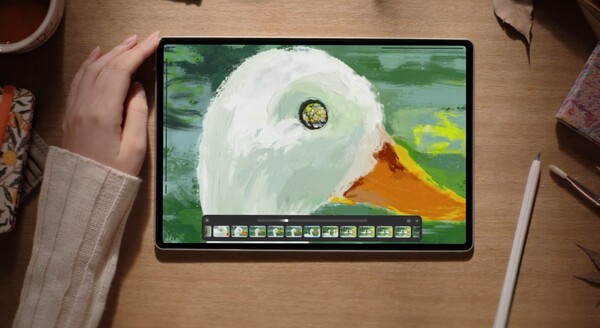 The Huawei MatePad Pro 12.2'' (2025) has a tandem OLED display. (Image source: Huawei)
