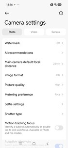 Xiaomi 17 HyperOS 3 smartphone review
