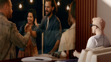 Entertainment use case example (Image source: Asus)