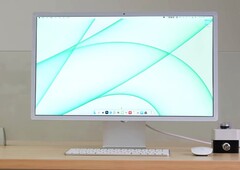 The 24-inch iMac looks more modern without its considerable chin. (Image source: Bilibili)