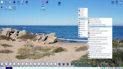 EasyOS 6 desktop (Image source: It's FOSS News)